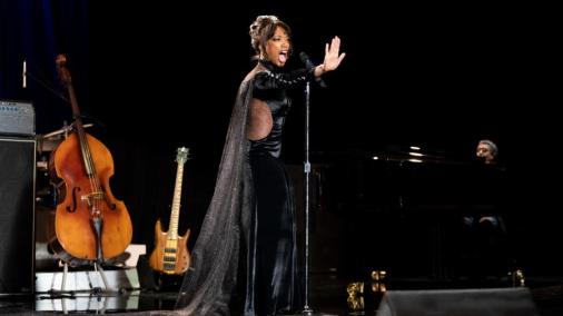 Whtiney Houston: una voce diventata leggenda image